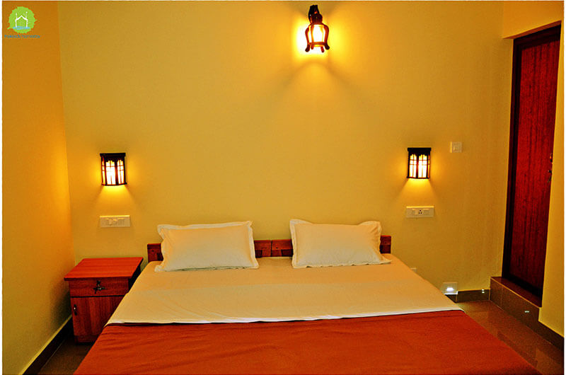 Thekkady Homestay-Double Deluxe Room