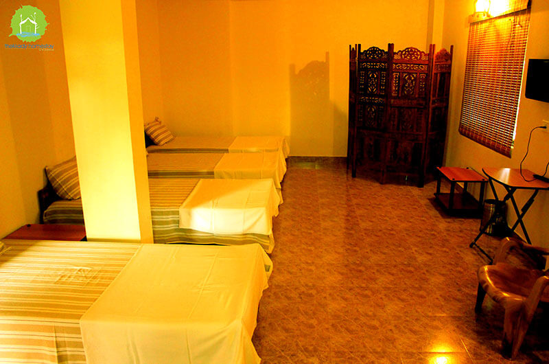 Thekkady Homestay-Economy Room